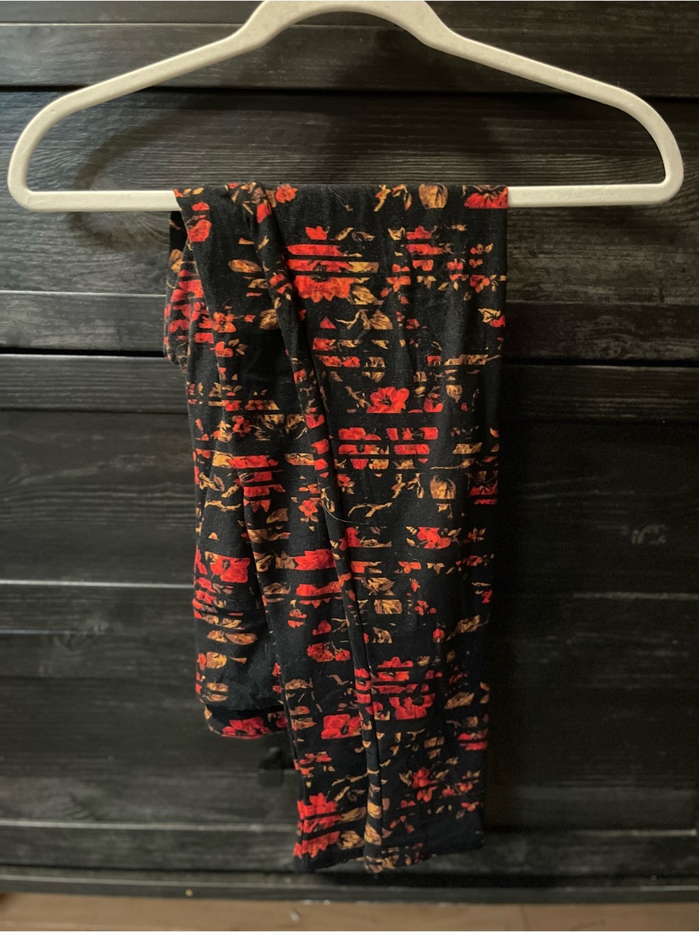 Lularoe Black Floral Print Leggings - Red & Brown Pattern